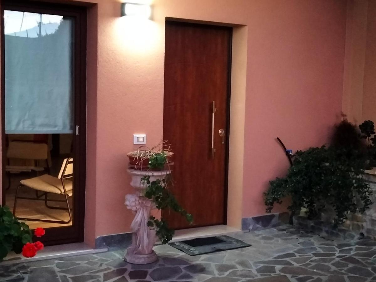 B&B La Casa Di Giuliana Cermignano Екстер'єр фото